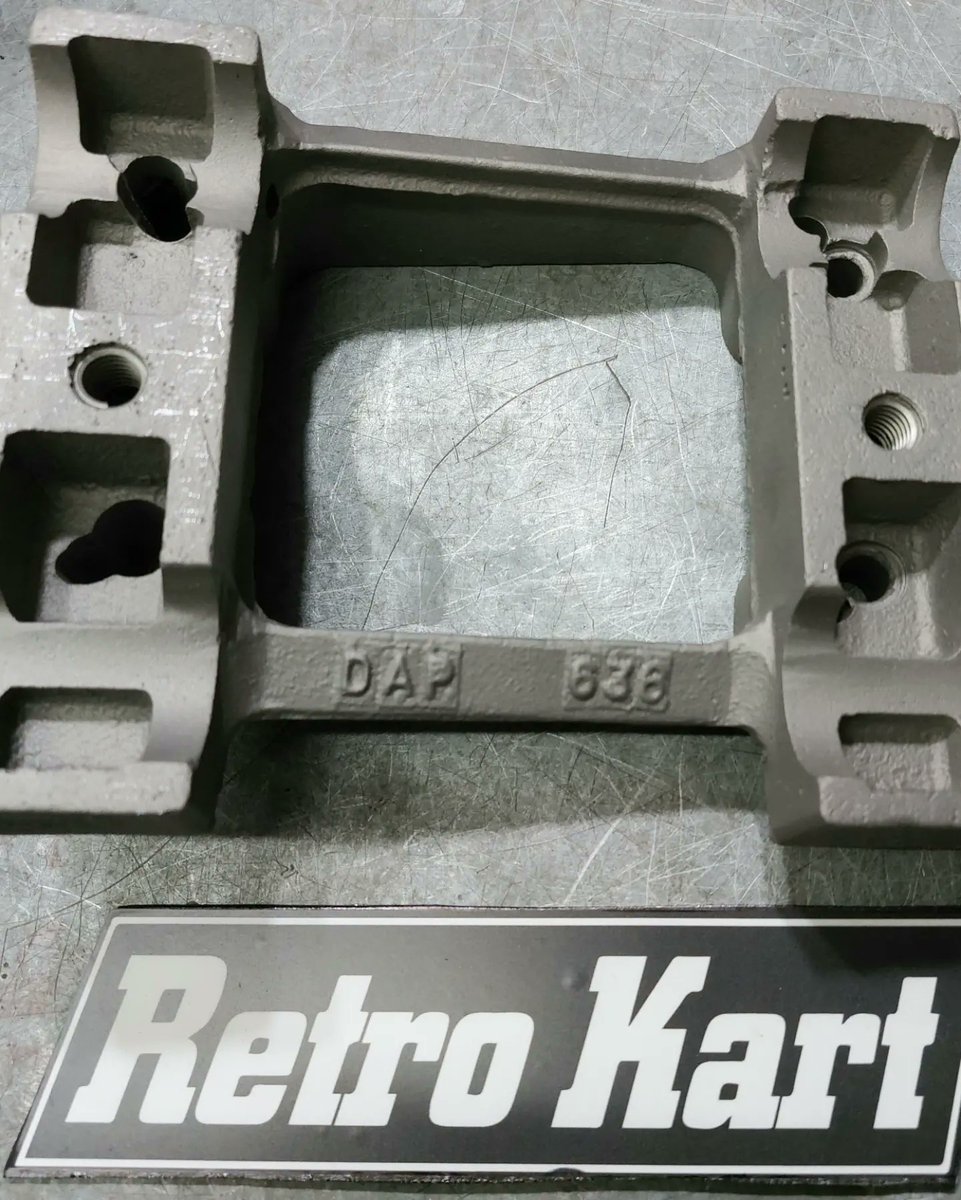 Tarde de armado de uno de los motores DAP 100 cc Valvula Rotativa.

Carburador Ibea a guillotina
Base DAP magnesio 

Todo a nuevo, todo original! 🤪

#ibea
#dap
#retrokart

retrokart.com.ar