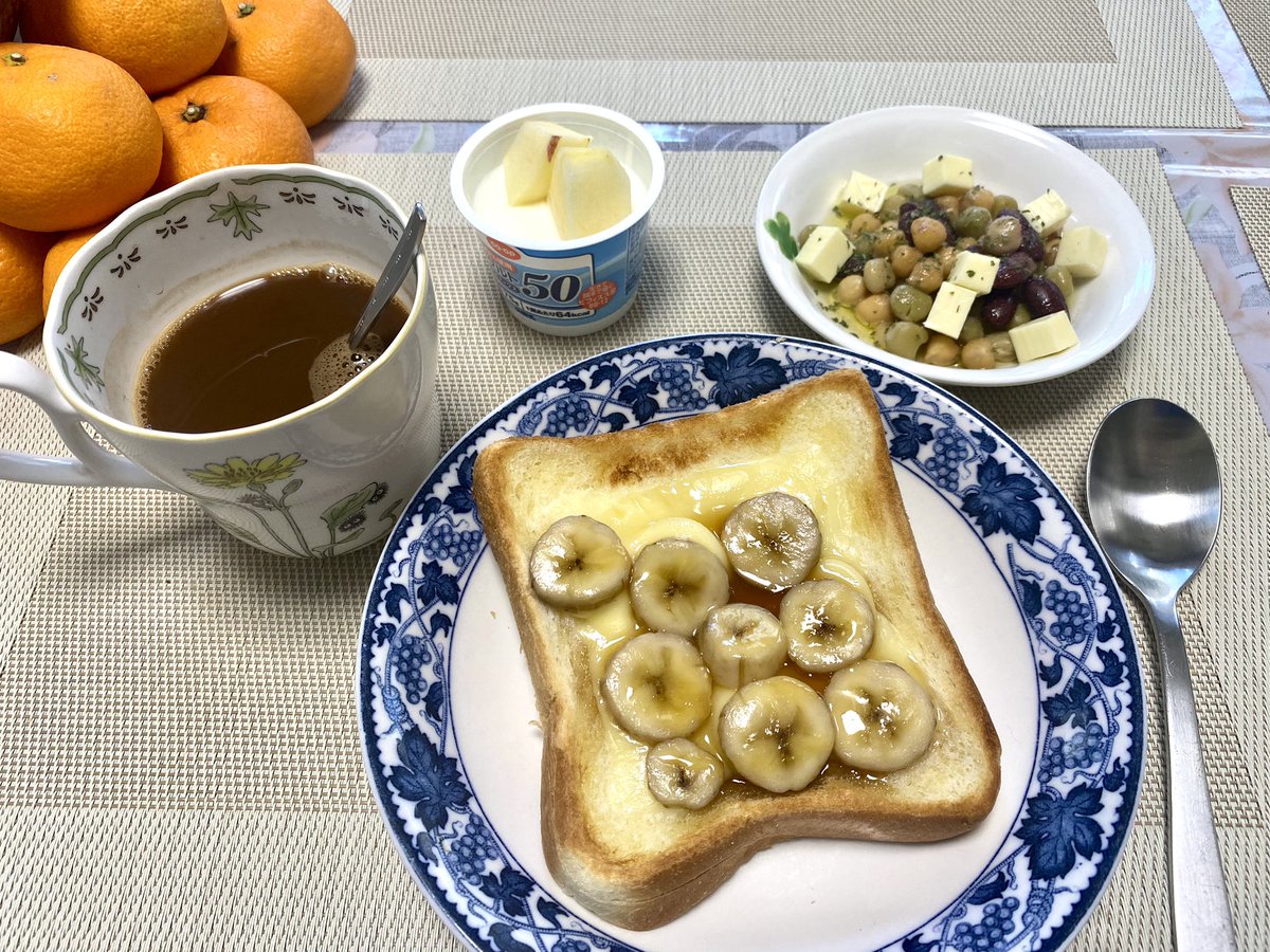 いま11:04ようやく朝ごはん

父の祖そうの後始末に追われたんで😅
日曜日の朝だからゆっくり寝てようと思ったけど、そうはさせてもらえないのが老々介護やね https://t.co/oMbChYIKLp