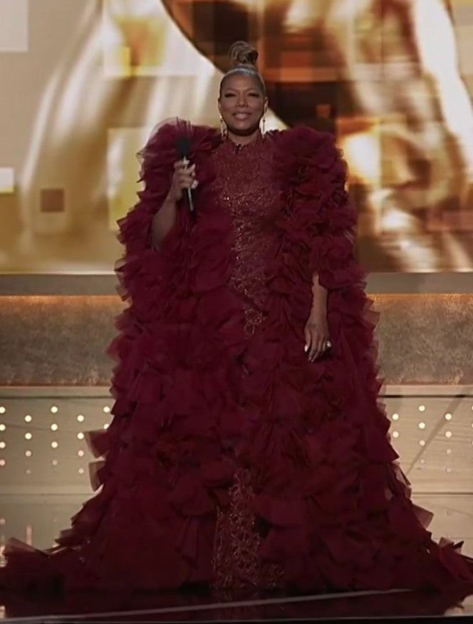 MrsJoann2's tweet photo. #QueenLatifah absolutely stunning #NAACPAwards  #NAACPImageAward https://t.co/m029Wo7n8W