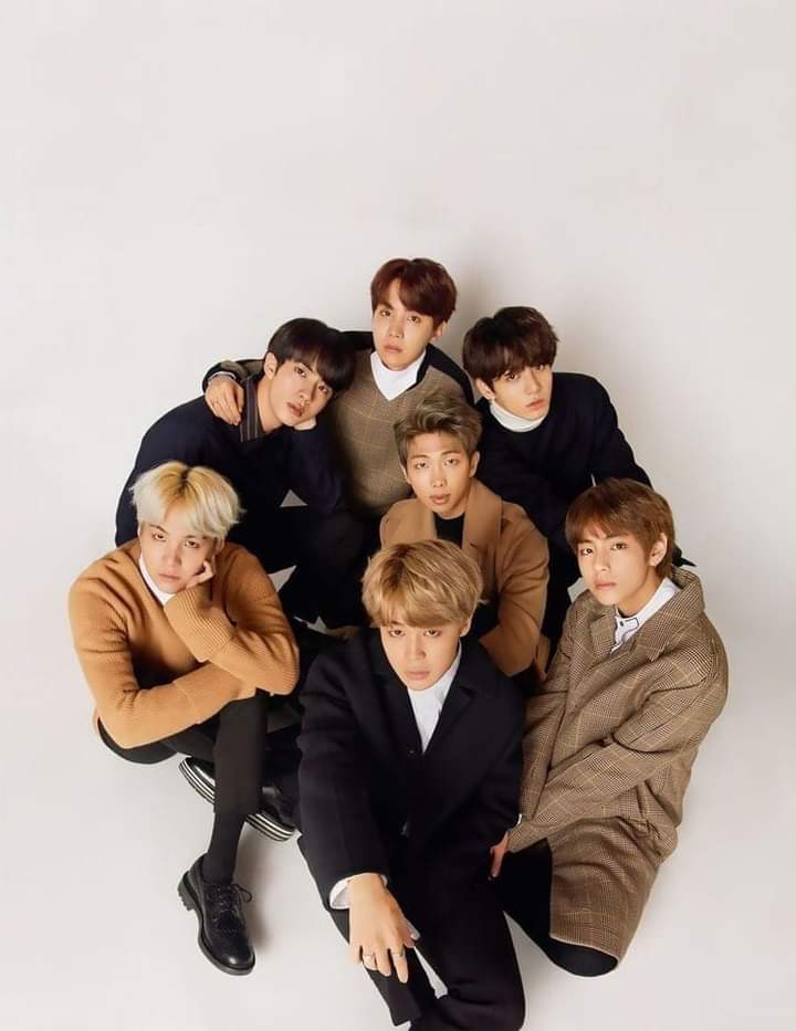 yudibts7's tweet photo. @SwagDeysi13 @BTS_twt #Army 💜
#amoabts
Gracias por explicar estás hermosas canciones https://t.co/WXmwMrSng7