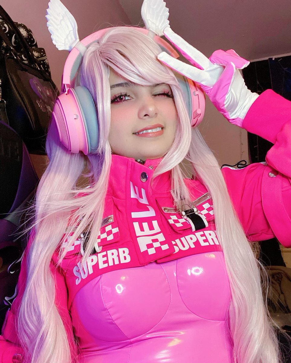 vulpixxen's tweet photo. My Alice Nikke Goddess of Victory cosplay 💗 https://t.co/yaztRfMULN