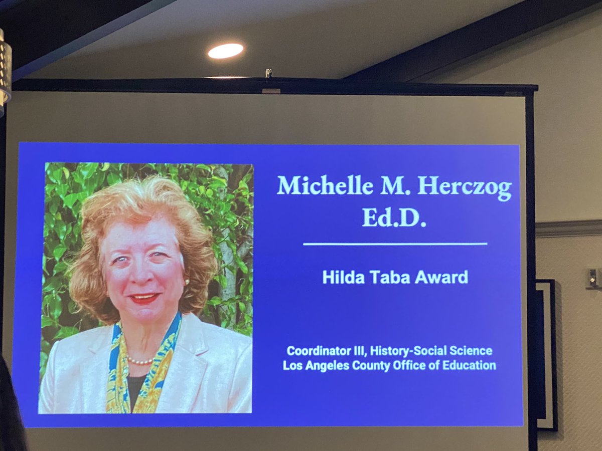 Congrats @MHerczog recipient of the Hilda Taba Award #CCSS23 🎉