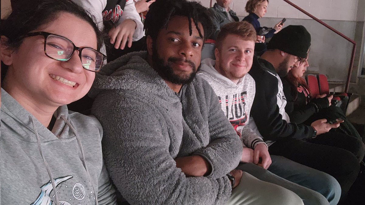 dvronic's tweet photo. Went to my first Bulls game last night & we won! It was fate π Can't wait to go again!!!
#basketball #chicagobullsnation #chicagobulls #basketball #dork #firstgame #twitchaffiliate #twitchstreamer #doesanyonereadthese #fyp https://t.co/S8vZQjAtbT