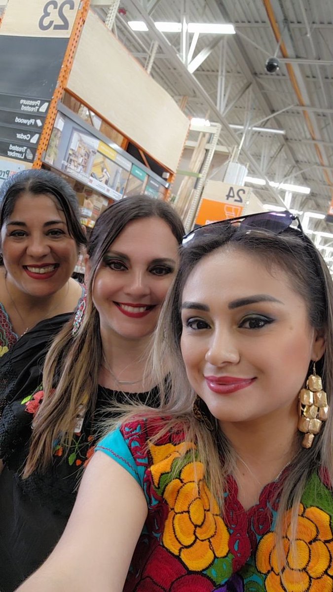 Rhonda Met_6984 tweet media