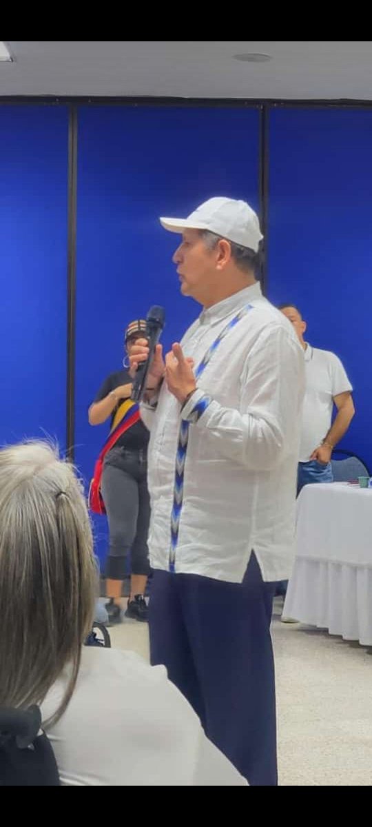 Colombialibre88's tweet photo. #Huelga en @ComfacorOficial.
Pese a mediación del superintendente @LuisGPerezCasas de @Supersubsidio, trabajadores pertenecientes a @Sinaltracafmon decidieron irse a huelga para reclamar incremento del salario justo, la administración ofrece 3,5% y el ipc de 2022 fue de 13,12% https://t.co/lmmamMge30