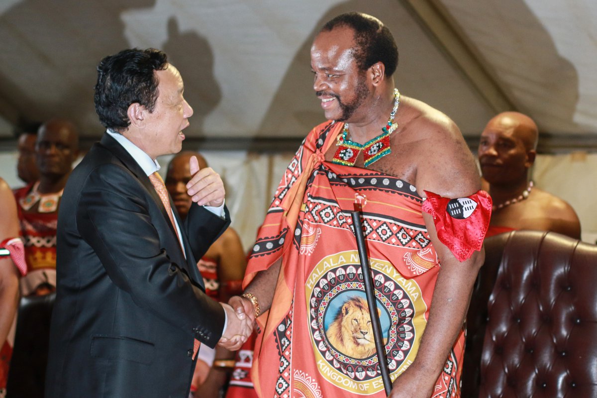 FAO Director-General QU Dongyu (@faodg) on Twitter photo I was honoured to meet His Majesty King Mswati III on my visit to Eswatini. We <a href="/FAO/">Food and Agriculture Organization</a> are committed to further strengthening cooperation with the Kingdom of Eswatini to help transform the country's agrifood systems, support its farmers & ensure #FoodSecurity & nutrition for all. I was honoured to meet His Majesty King Mswati III on my visit to Eswatini. We <a href="/FAO/">Food and Agriculture Organization</a> are committed to further strengthening cooperation with the Kingdom of Eswatini to help transform the country's agrifood systems, support its farmers & ensure #FoodSecurity & nutrition for all.