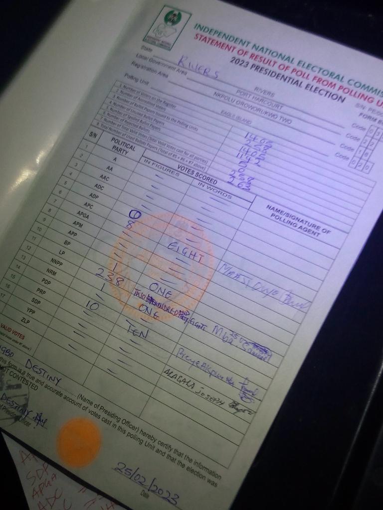 omoelerinjare's tweet photo. Labour Party beat Wike so silly in his home town that he started attacking presiding officers and stop them from uploading result through Bvas https://t.co/0pvaN5BgT7
