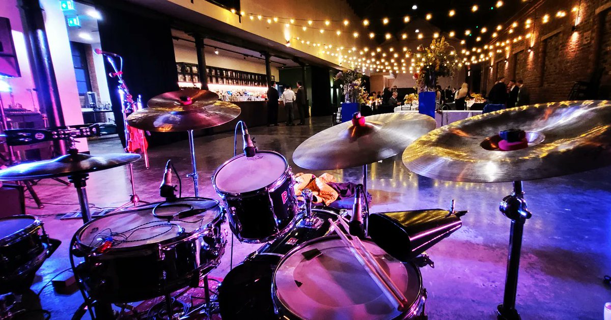 sjsdrums's tweet image. Ready to Rock the Engine Works Glasgow!
😎💫💥🖤🥁

@SoultoneCymbals
@loscabossticks
@cosmicears

#drummer #engineworks #Glasgow