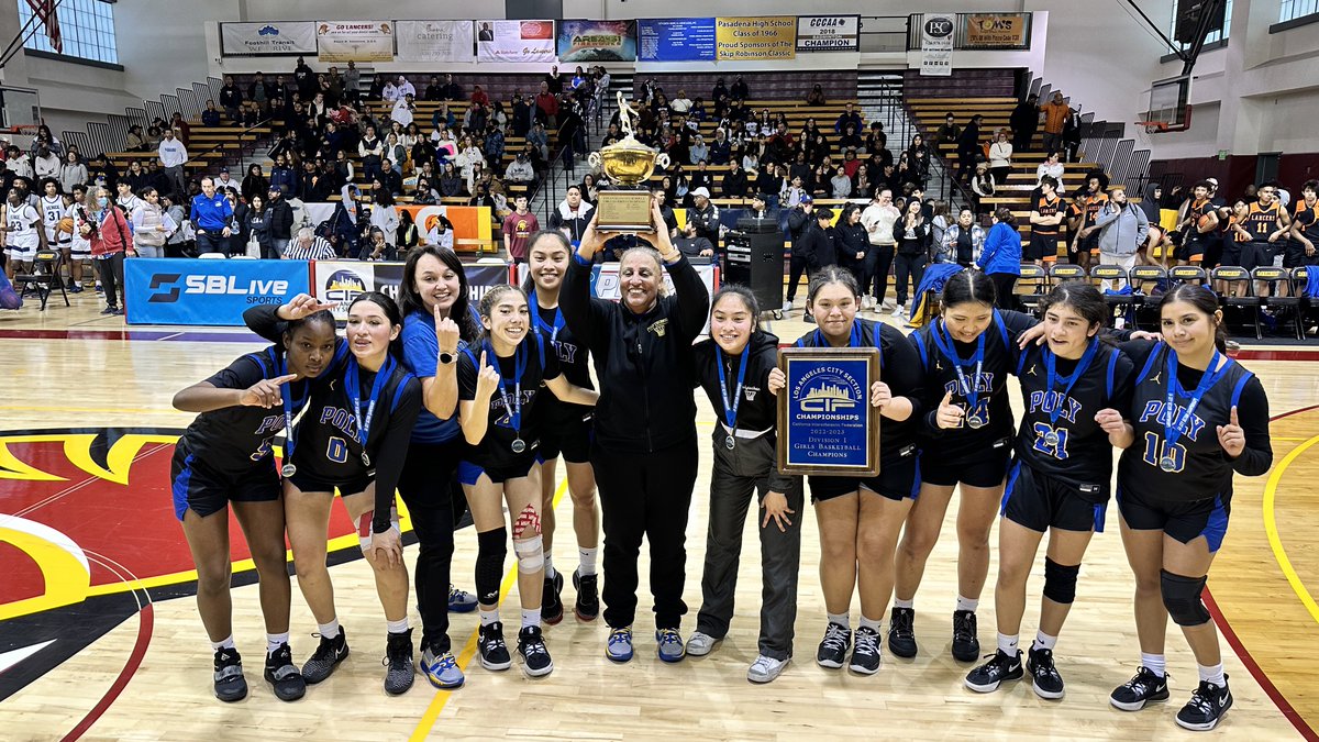 Tarek_Fattal's tweet photo. Sun Valley Poly. City Division I champs. https://t.co/2cvbzI7ZWi