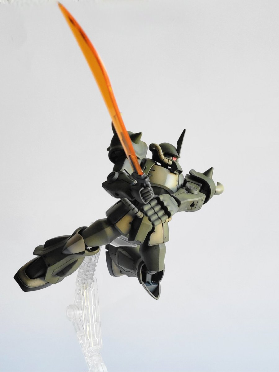 DasGuero91's tweet photo. I don't post here enough. Anyway. 
My custom HG MS07B Gouf https://t.co/VqVRB3Lm5u