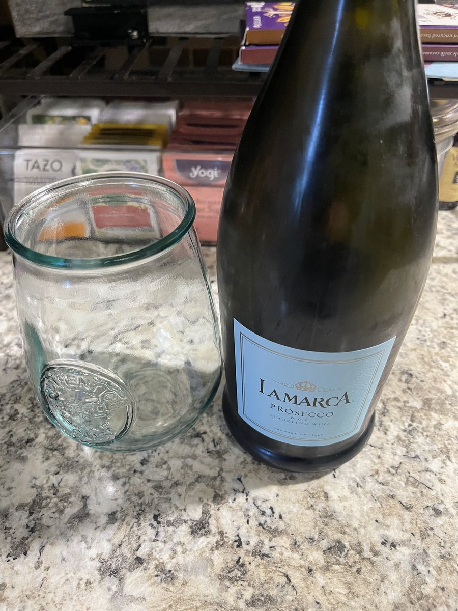 4thOfNov3mber's tweet image. Let’s get this night started