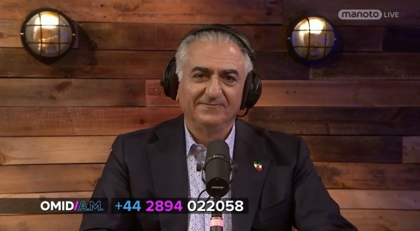 blue_green_whit's tweet image. مطمئنم خیلی ها امشب ,مثل من با یک دنیا عشق و ضربان قلب بالا نشسته بودن پای شبکه منوتو برای دیدن و شنیدن صدای عشق
#RezaShahTheSecond 
#RezaPahkaviIsMyRepresentative 
#رضاشاه_دوم 
#KingdomWithPahlavi 
#اسفند۱۴۰۱
#IranRevoIution