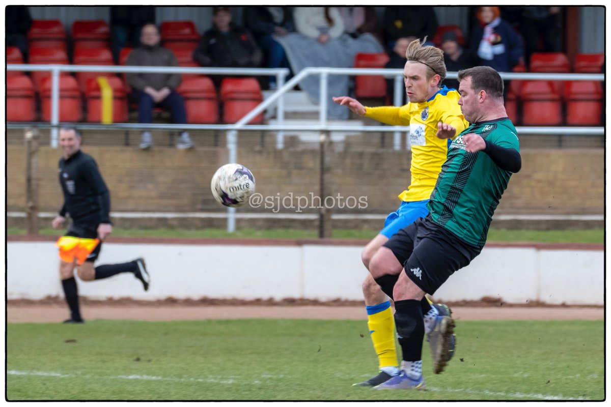SjdDear's tweet photo. A 4-0 win Brightens a dull February day for @Newport_IW_FC versus @AndoverNSfc  @islandecho @HampshireFA @EnglandFootball @AMAsportsphoto @hmdrudge @newportFan123 https://t.co/tiBBuYHxFn