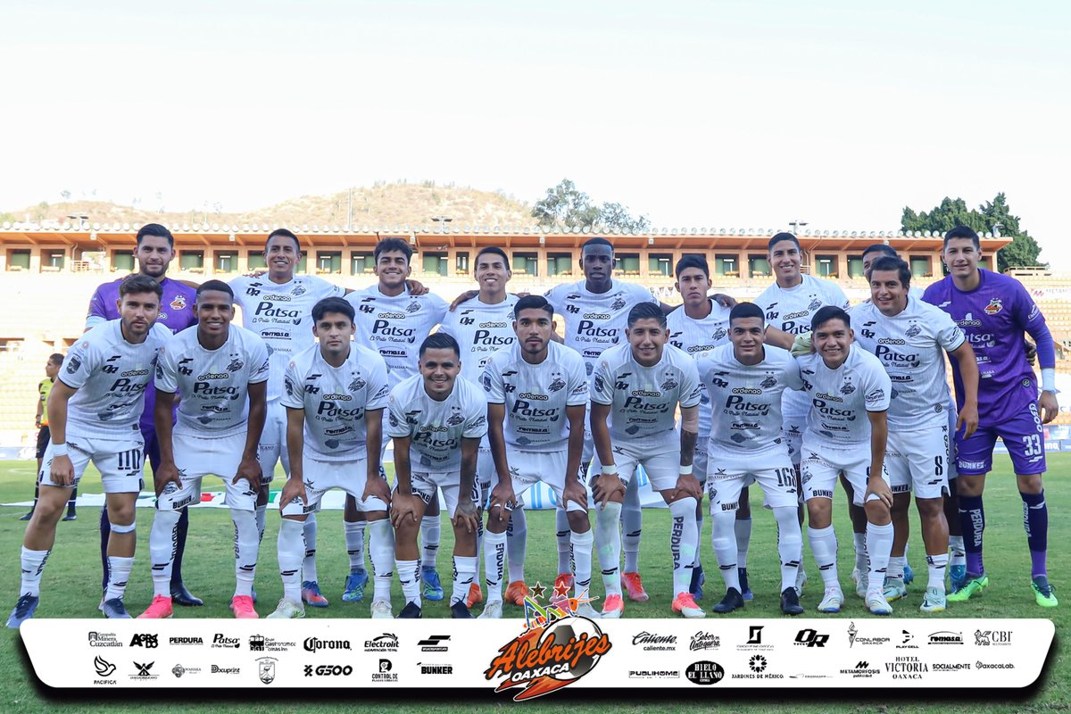 AlebrijesOaxaca's tweet photo. @CFCorrecaminos @ChupiSandoval97 @JairForty @charol_reyes @canal13oaxaca @Territorioscore @Postaldeportiva @InfografOax @infominuto @codicesoax @lanota_mx @LigaMXExpansion @rotativooaxaca @CoberturaOax 📸🔥 https://t.co/ZaH9mZTEWt