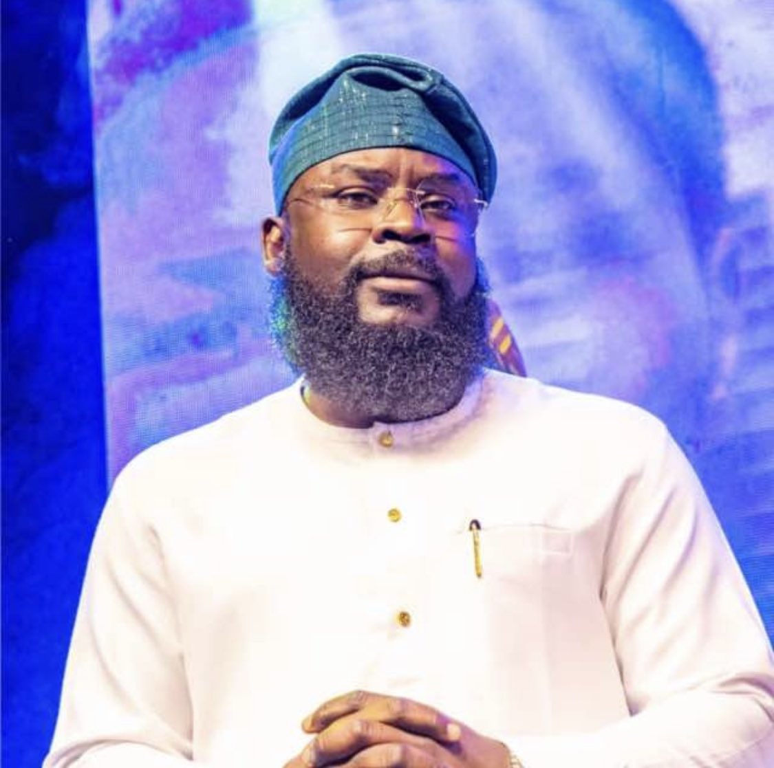 🚨SOS 
<a href="/akintollgate/">Akin Olaoye</a> life is in danger, I last spoke with him over heard him pleading with the police “Pls Sir, I haven’t done anything Sir”the Van drove off 

<a href="/inecnigeria/">INEC Nigeria</a> <a href="/PoliceNG/">Nigeria Police Force</a> <a href="/HQNigerianArmy/">Nigerian Army</a> <a href="/ecowas_cedeao/">Ecowas - Cedeao</a> <a href="/EU_SDGN/">EU-SDGN</a> <a href="/EUinNigeria/">EU in Nigeria 🇪🇺🇳🇬</a> <a href="/UKParliament/">UK Parliament</a> <a href="/CNN/">CNN</a> <a href="/FoxNews/">Fox News</a> <a href="/AlJazeeraWorld/">Al Jazeera World</a>