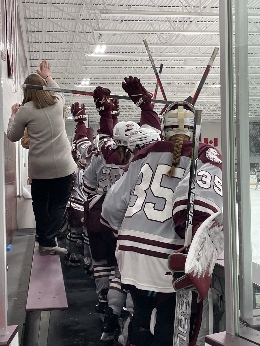 AuggieSportsMed's tweet photo. Congrats W-hockey. BIG win over St Ben’s in MIAC semi-final game! #auggiepride https://t.co/lvDENsLvgm