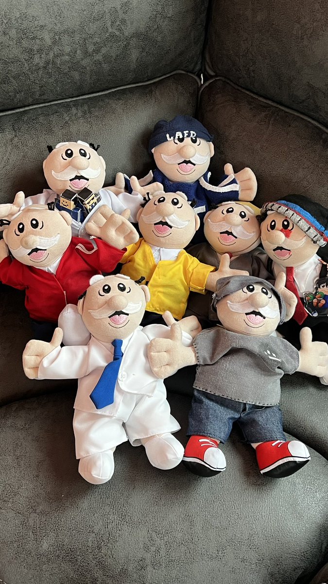 ElAlexQuackity's tweet photo. cada vez la familia es más grande jajaja ❤️ https://t.co/olEhKcABar