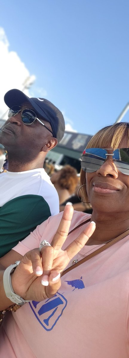 MsNolasipp's tweet photo. #Weoutside #HBCULegacyBowl https://t.co/bcPkTrcOEi