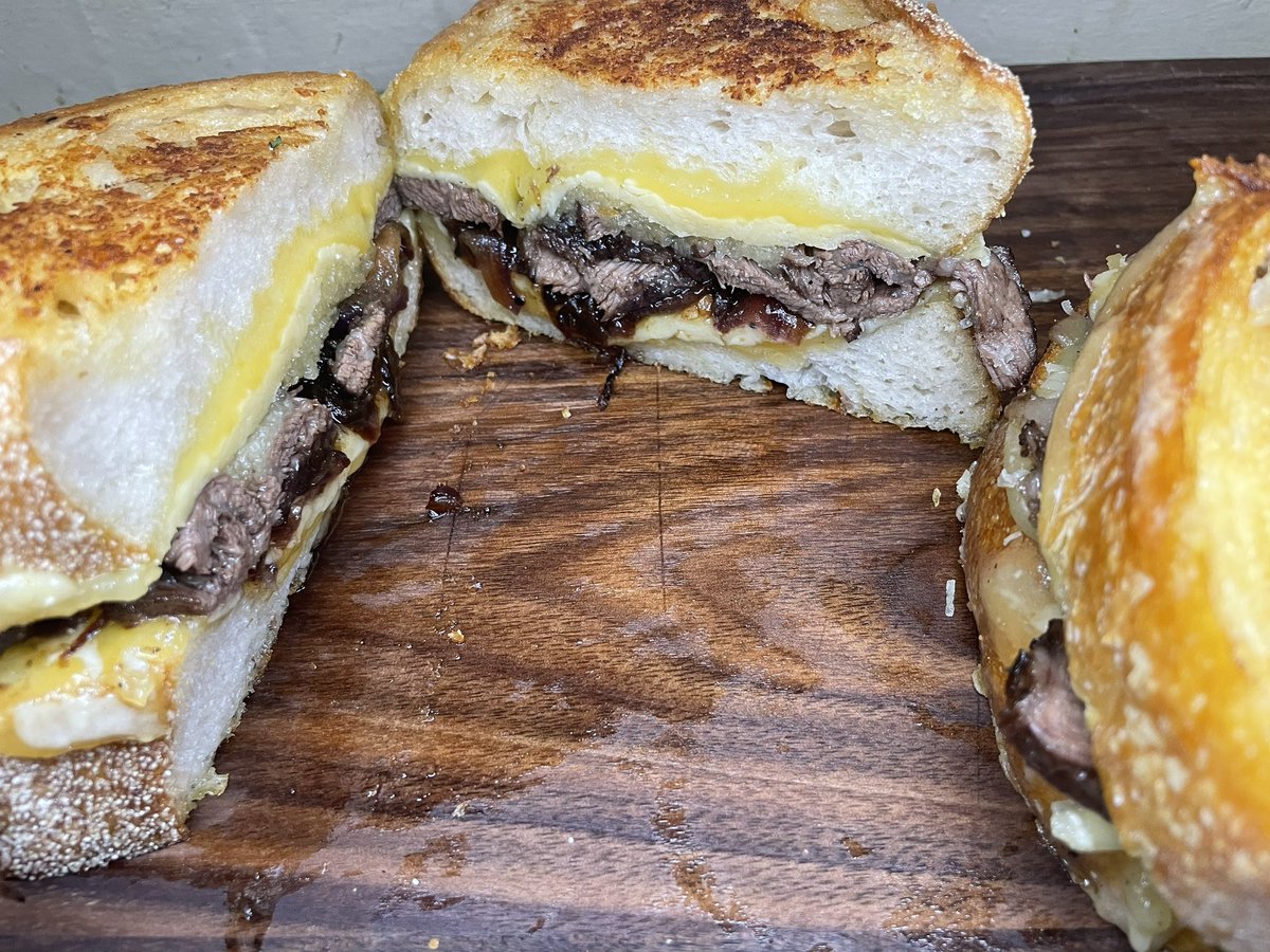 Sdlshaw's tweet photo. Soooo i did an experiment today. Braised short rib grilled cheese on thicc ass sourdough. One was done with my grill press and one wasn’t. Cheeses used in first pic https://t.co/Sgb9PEQK5H