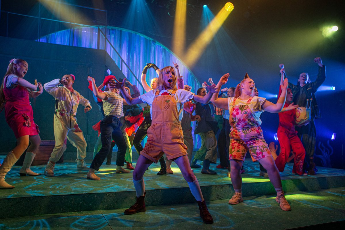 Polly Dobson tweet media