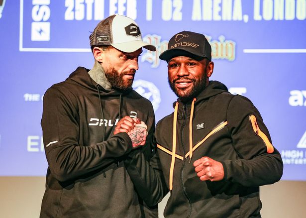 sports_network0's tweet photo. Floyd Mayweather Vs Aaron Chalmers Match Watch Live HD
Go Here>> https://t.co/07uk8cboiP

#Boxing #ufc #Floyd #mayweather #Aaron #Chalmers #Livesvtreaming #best_moments #watch_online_free #live_stream_sports #Prediction #live_Now #match_result #live_stream_free_online #highlight https://t.co/CgeT3VIOtR