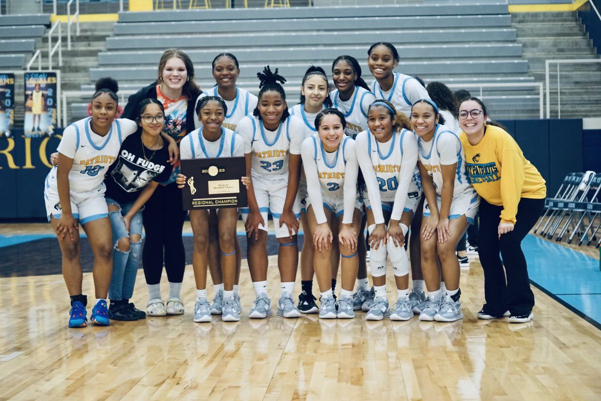 BACK TO BACK REGIONAL CHAMPIONSHIP FOR THE LADY PATRIOTS! 🏆💍💙 #WestIsBest #RingSeason #Team #TheyDreamForItWeWorkForIt