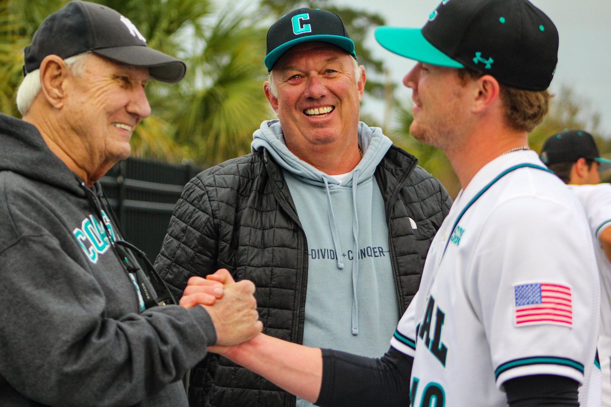 CoastalBaseball's tweet photo. A Chants Win 🤝 A Win for Everyone! 

#SELFLESS #RELENTLESS #TEALNATION | #Chantsup https://t.co/GIN2ArvszX