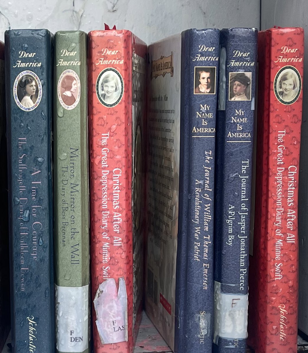 jamieloftusHELP's tweet photo. GIRL have DIARIES, BOYS have JOURNALS and their NAME is AMERICA and they COLONIZE SHIT https://t.co/s2bDXB70xP