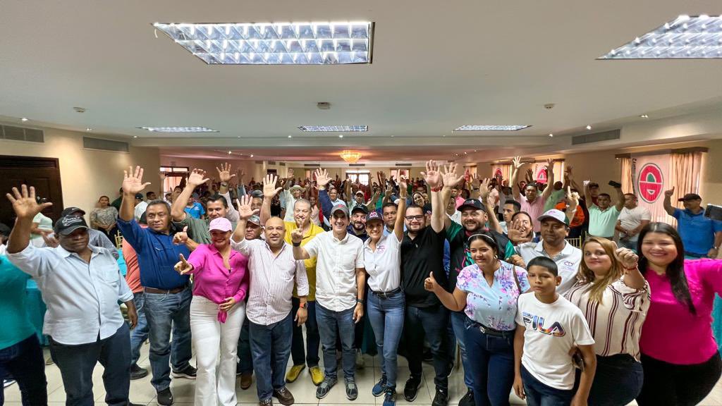 Rómulo Roux tweet media