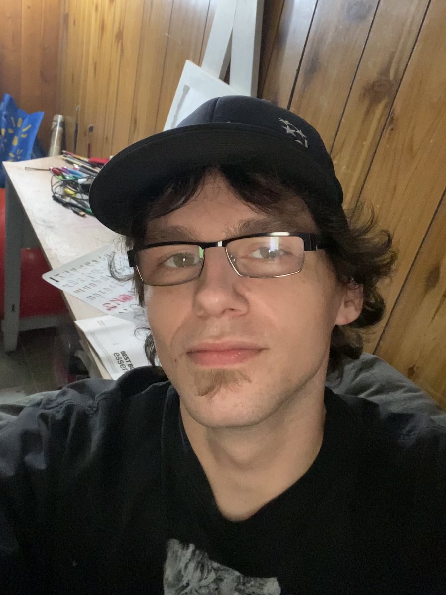 BeatByTravisRay's tweet photo. Here’s me and my fresh shave, with my babe in the background! ❤️ please subscribe to my YouTube channel (Link is on my profile) You can also check out my music in stores! Just search “Beats by TravisRay” on Google! 🤘 https://t.co/AjaaDKQTky