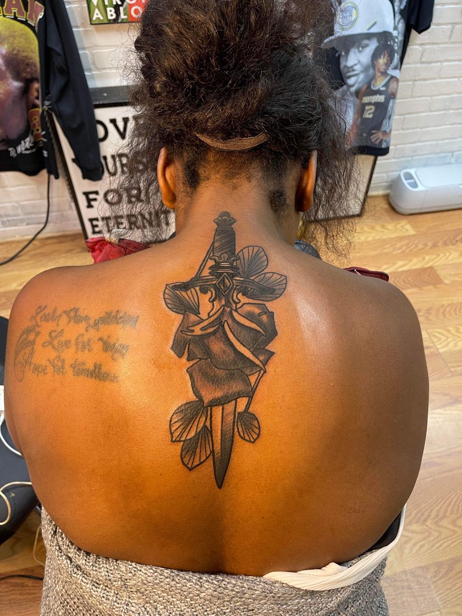 901tattoobattle's tweet photo. The Polls are open. 

Voting begins now

Side 1 or Side 2 
Who won this battle

Videos are posted in the comments of each portrait. 
￼
The Theme : Neo Tradition 
Season 2

#tattooverzuz #tattooartist #tattoolife #tattoos https://t.co/qg5ebGZsOn