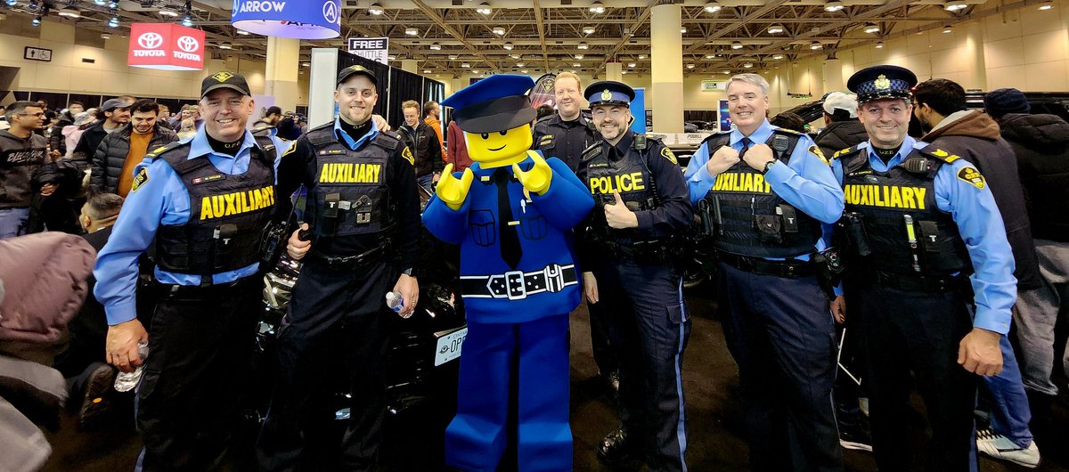 OPP_CR's tweet photo. Come see us at the #AutoShow!
We're happy to chat! You can check out some of our vehicles and get a first-hand look. Thanks to @ChevroletCanada for loaning us the Z06. It's a sight to be seen!  @OPP_Hire
 #alwayshiring
 #AutoShow50 https://t.co/lgMuachueW