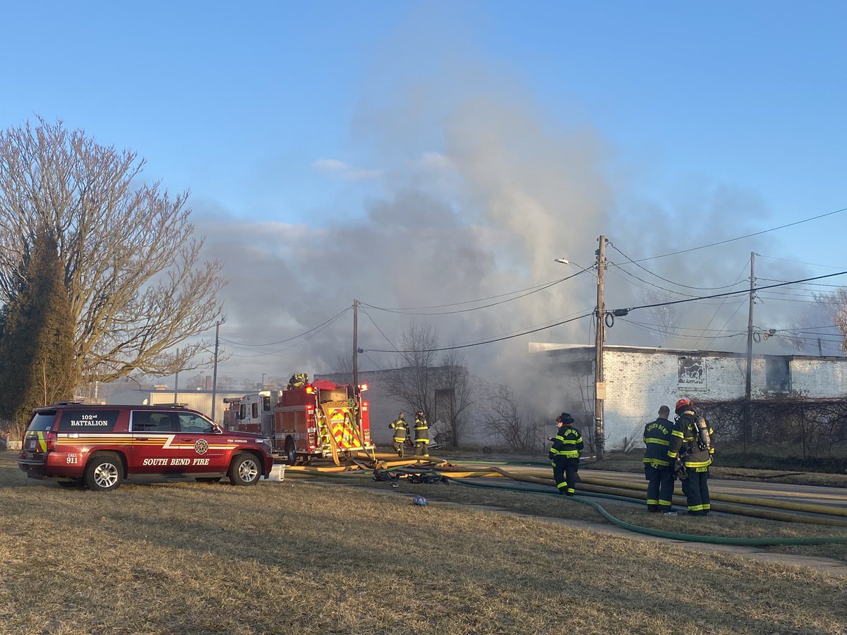 Julianne Grohowski ABC57 (@julianneabc57) on Twitter photo #BREAKING: at the scene of a large commercial fire on the corner of Calvert and Franklin Streets in South Bend. Tune into <a href="/ABC57News/">ABC57 News</a> tonight for the latest. #BREAKING: at the scene of a large commercial fire on the corner of Calvert and Franklin Streets in South Bend. Tune into <a href="/ABC57News/">ABC57 News</a> tonight for the latest.