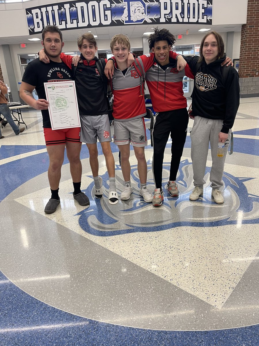 bgwrestlingclub's tweet photo. Congratulations Cohen Lewis, Daniel Fields, Paul Archer, Colton Keefe, & Dominick Burch for advancing to the District Tournament next week @ Norwalk High School!!#DistrictQualifiers https://t.co/PbOQ7nGfdH