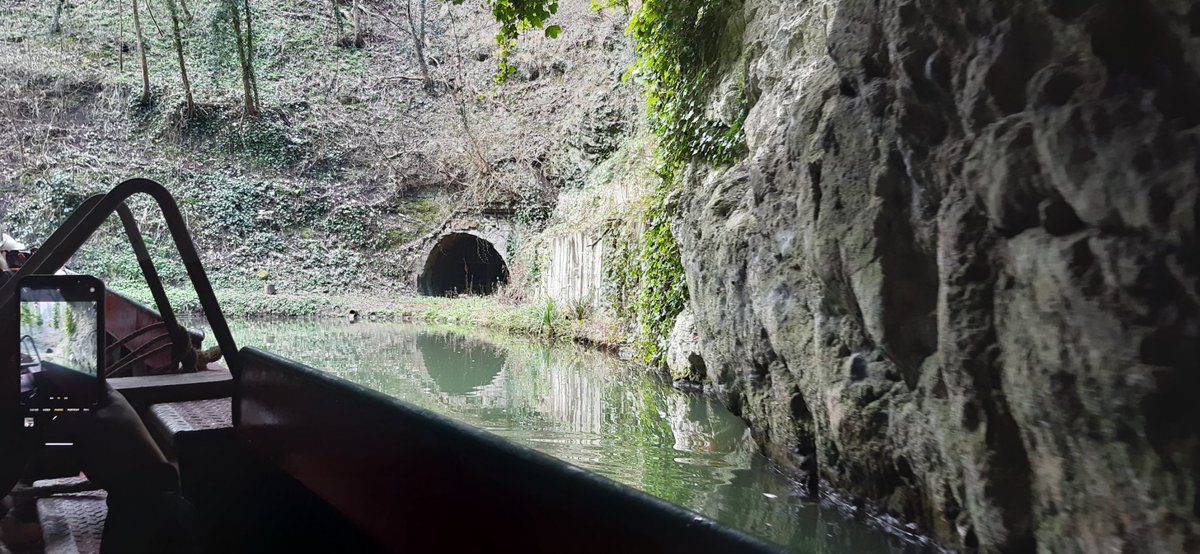 Very Interesting day at the Black Country living museum and had a boat trip exploring the dudley tunnels. Excellent day out. @DCTTrips @BCLivingMuseum @CanalRiverTrust @CRTWestMidlands