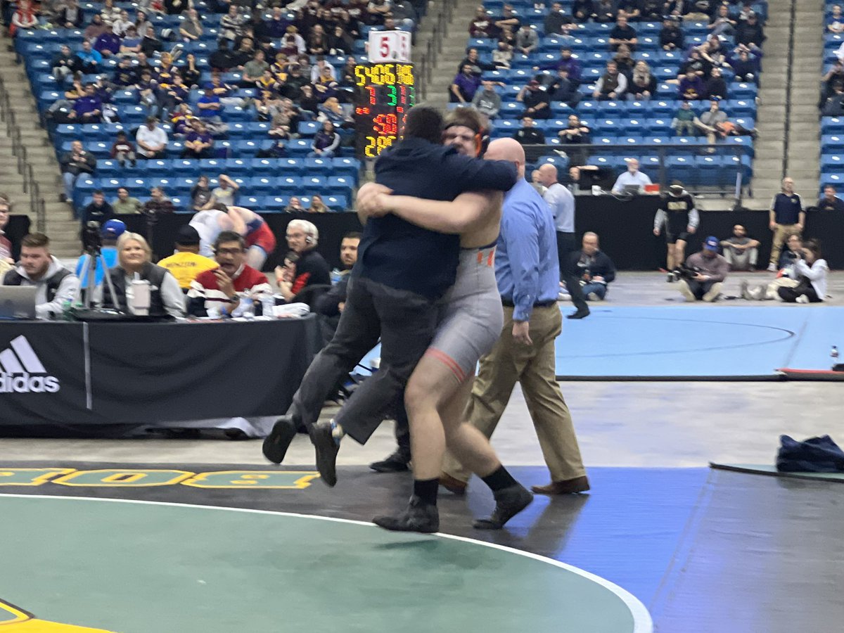 OEastAthletics's tweet image. Your 6A 285 State Champion at the @KSHSAA State Wrestling Championships is Brett Carroll!  Bringing home the first state wrestling championship in school history.  Hawk Proud!!  @llarsonoe @OlatheEastHawks