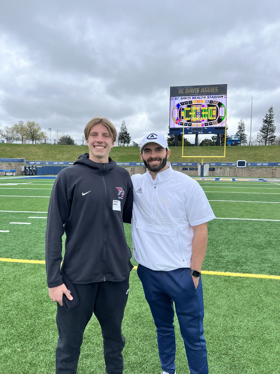 TravisEbner2006's tweet photo. Junior Day at UC Davis was amazing. I got to see some of @UCDfootball in action. Solid program, great coaching staff and the facility was stunning. Again, huge thanks to @QuinnShanbour for the invite, glad we could meet in person. 

@WFCoachCampbell 
@DHawkins34 
@CoachPerrone https://t.co/rWMQr0u4DZ