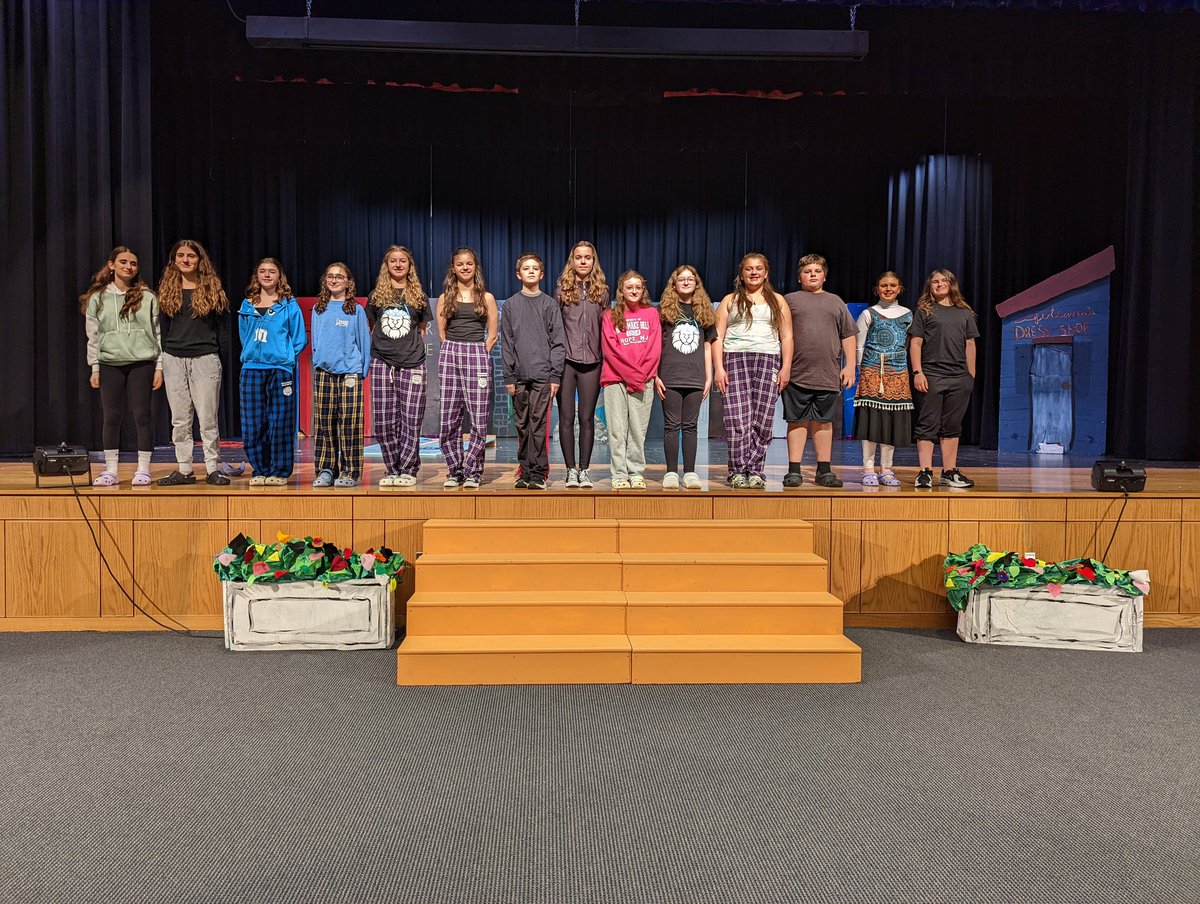 Wow! 7 sets of twins in the <a href="/NMSDramatics/">Nitschmann Dramatics</a> show this year!