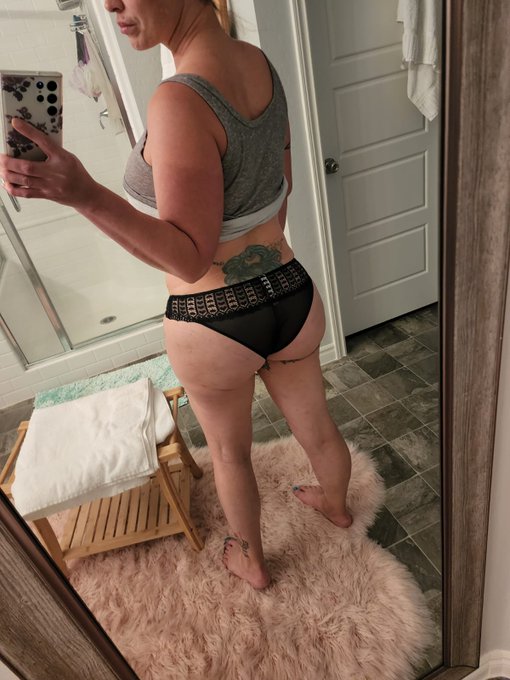 Thick booties 🍑 save lives. Don&rsquo;t believe me?! Head to my #onlyfans page and ask me how. 😈  VIP 💦 https://t<a href="/tag/onlyfans"class="tags"><span>#onlyfans</span></a>