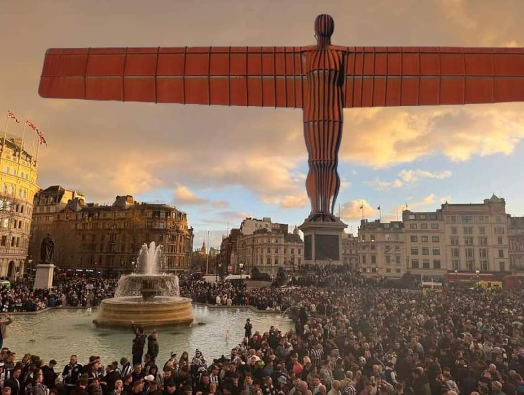 Magpie24_7's tweet photo. Geordies have really taken over! ⬛️⬜️

#NUFC #NUFCFans https://t.co/IJ677pkg5l
