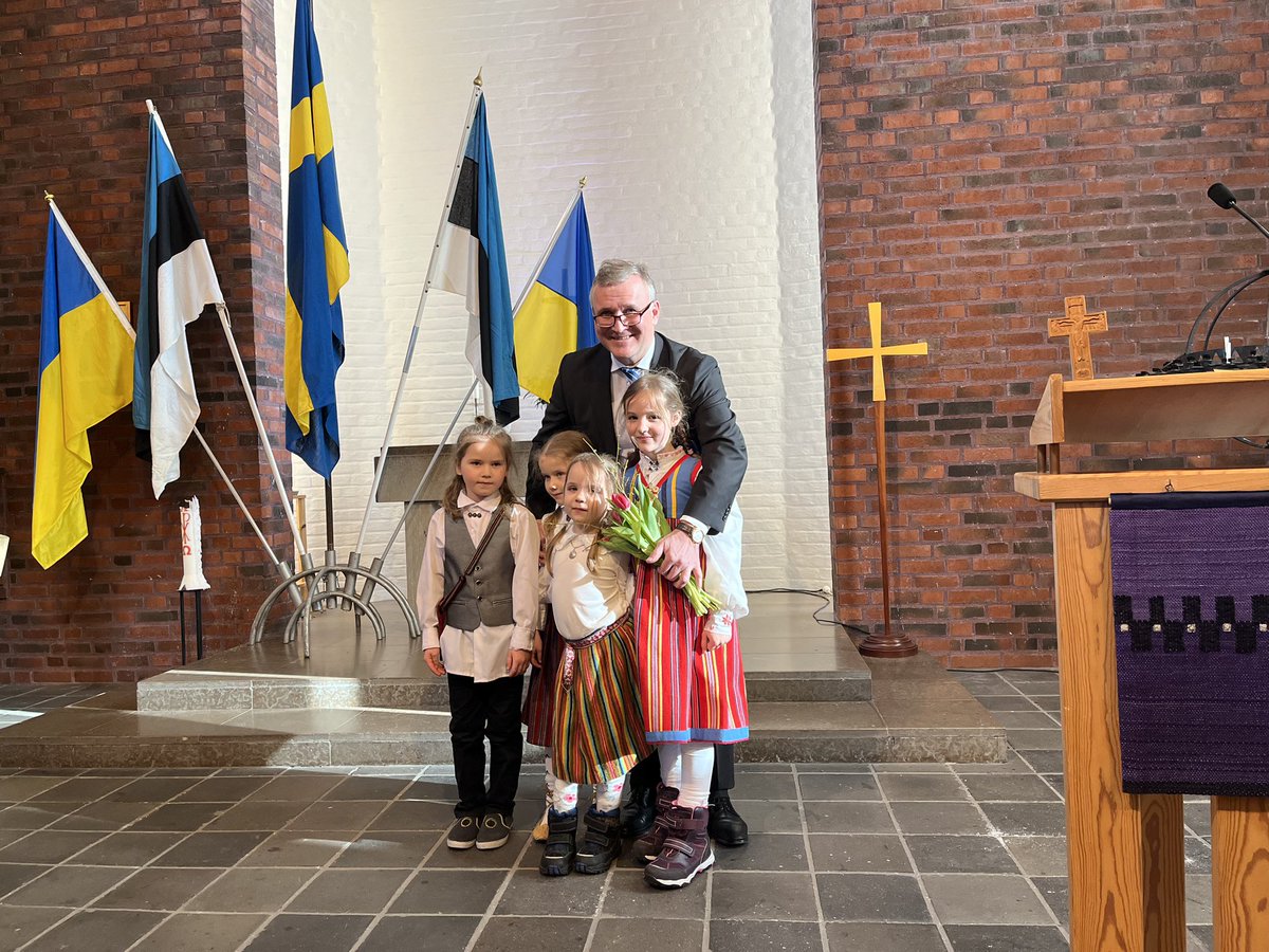 toomas_lukk's tweet photo. #EV105 celebration with 🇪🇪 community in Gothenburg, #StandWithUkaine until victory of 🇺🇦! https://t.co/NEv2Rsj6rH