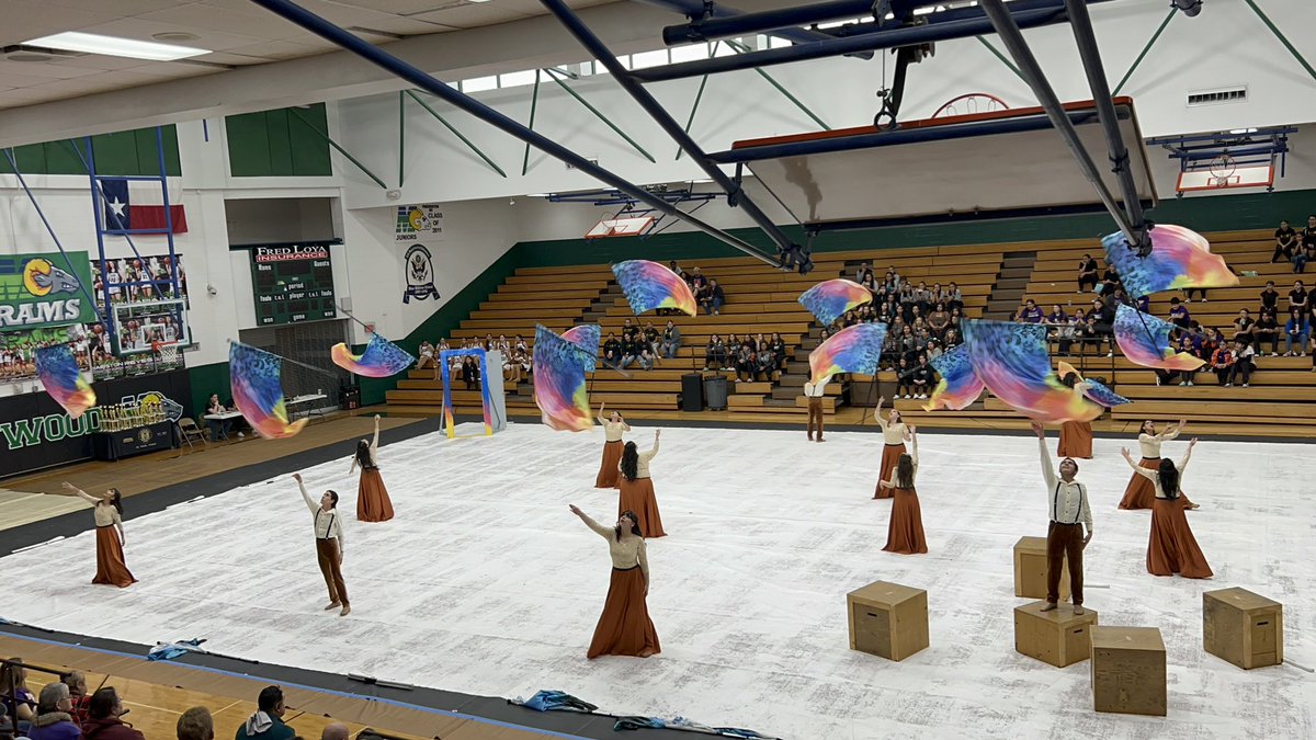 rangerbandnews's tweet photo. Our Riverside Winter Guard represented with grace and precision at the WTCA Color Guard Contest today!  Thanks to @MaribelMguillen and @raynaynae for coming out to support!  It means a lot to our team!  🙏 💃 🏳️🏡#riverside4ever https://t.co/lw3KuHCUkp