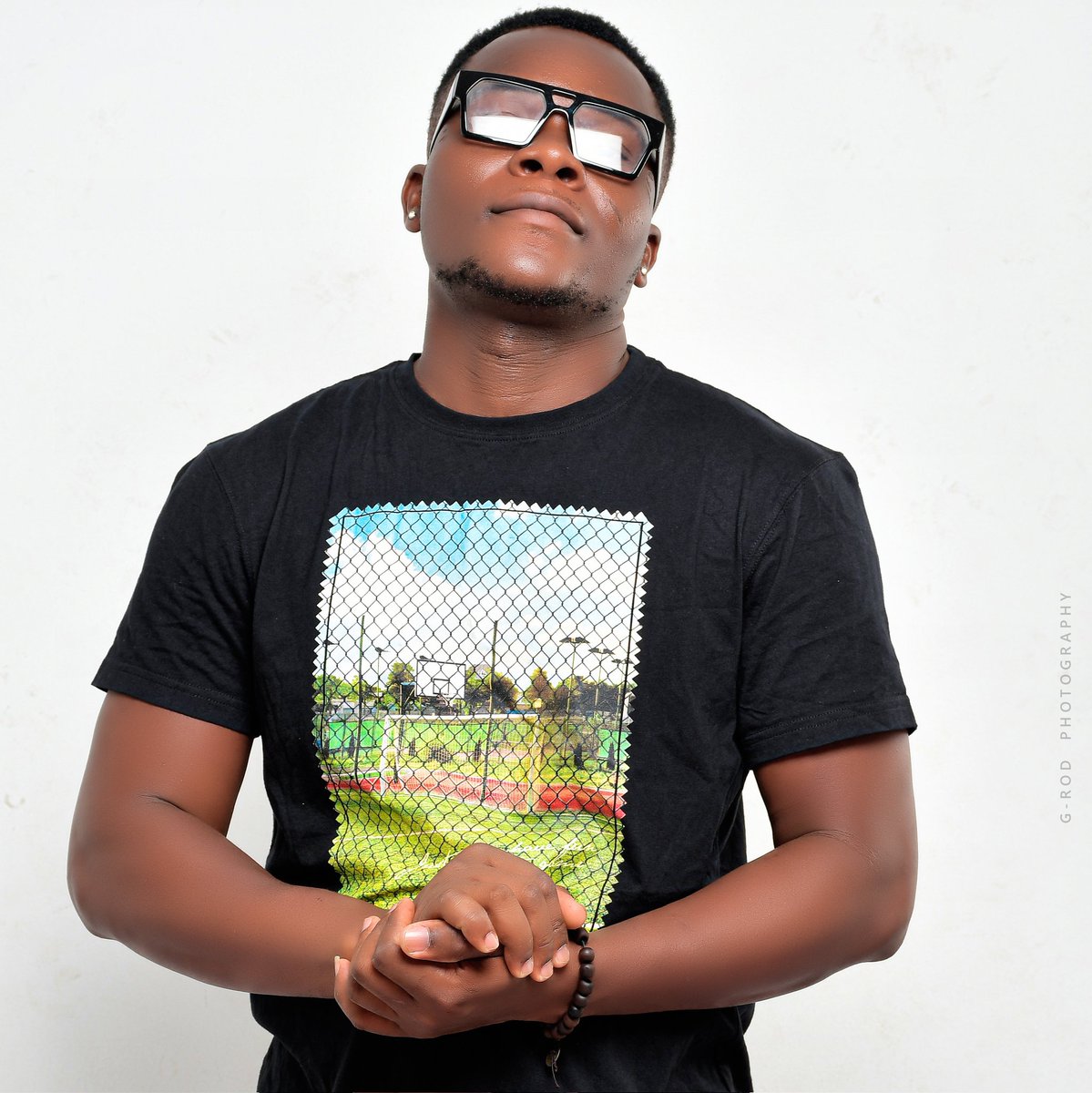 doh_vizzy's tweet photo. #NouvellePhotoDeProfil https://t.co/fPN49u3fbE