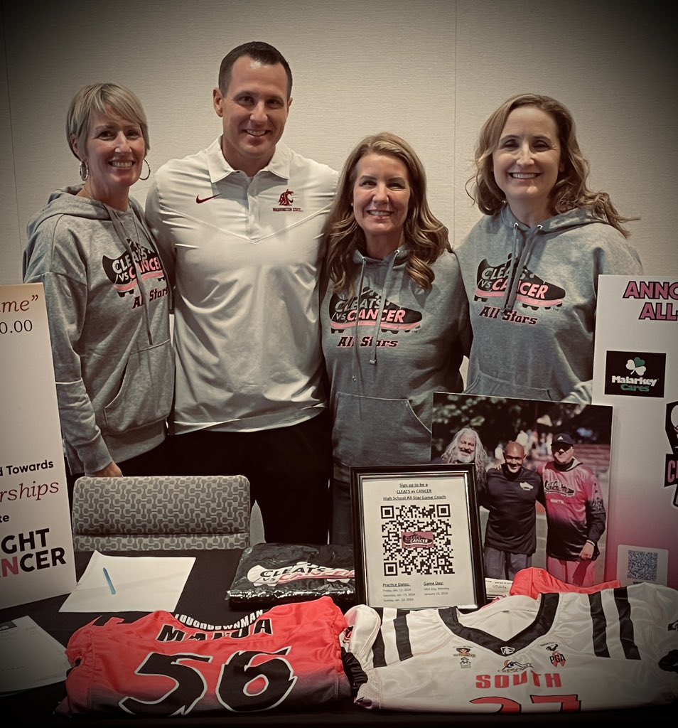 Loved meeting <a href="/CoachDickert/">Jake Dickert</a> at the WSFCA Glazier Clinic today. Thanks for the WSU support! Go Cougs! <a href="/michaelbumpus5/">Michael Bumpus</a> <a href="/NWBallers_/">Northwest Ballers</a> <a href="/BrandonHuffman/">Brandon Huffman</a> <a href="/MarkkKeel/">Mark Keel</a>