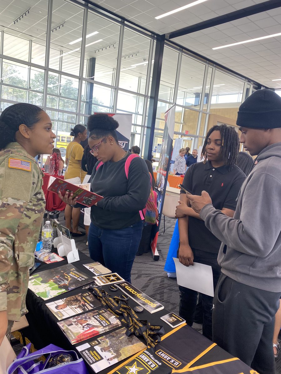 DekaneyG's tweet photo. Coach Khan &amp; the Law Practicum Seniors networking at the Spring ISD CTE Career Expo. Got to witness the beginning of “adulting” as they navigated through the opportunities! @SpringISD_CTE @SpringISD @CteNths @DHS_CTE_Law @Dekaneywildcat https://t.co/meCJBvxJUz