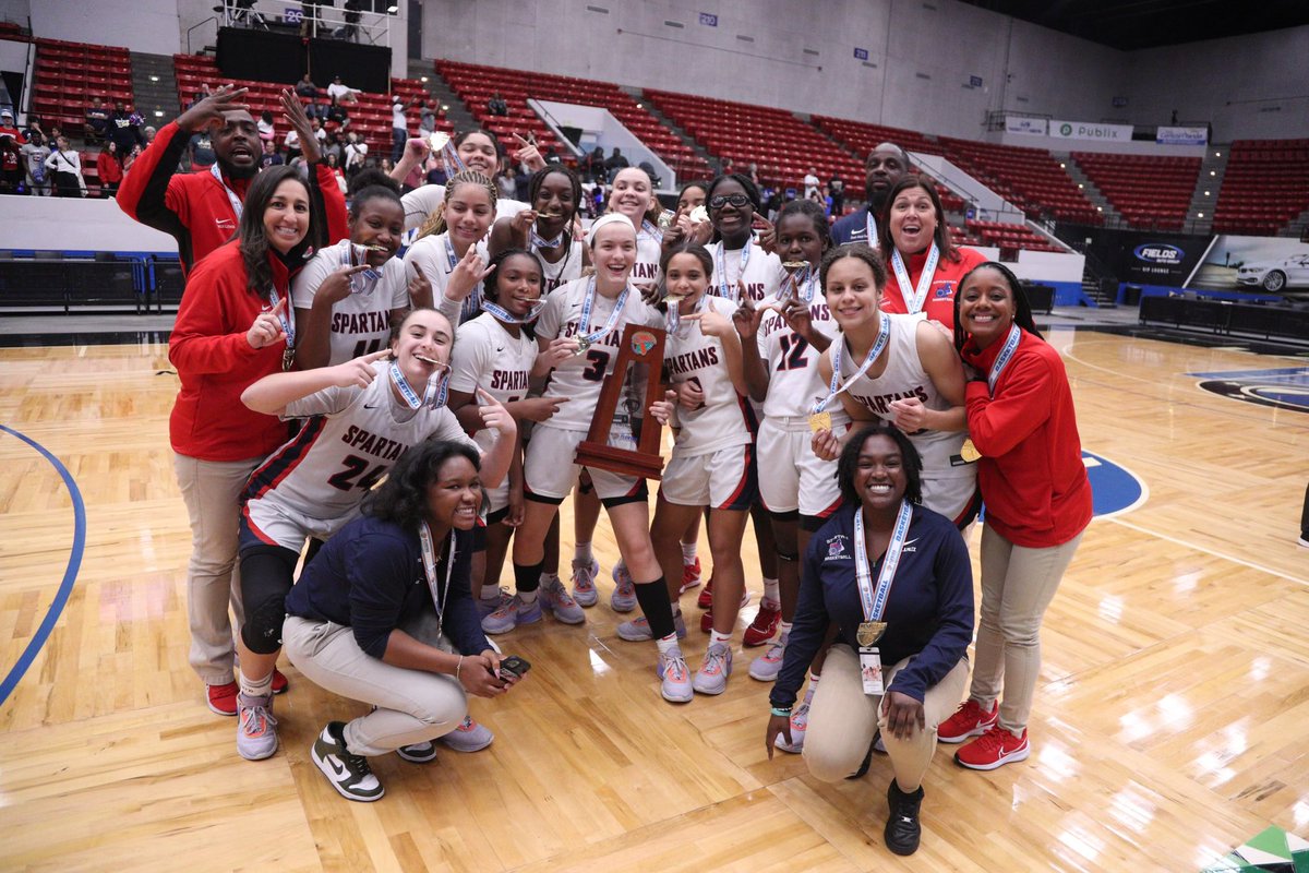 best way to finish out my high school career 💍🏆 #statechamps