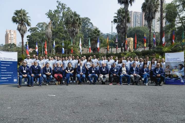 DrCruzHN's tweet photo. Finalizamos el curso 🤓
✅️Principios avanzados del tratamiento de las fracturas🦴
#AOTrauma #Medellin 🇨🇴 https://t.co/0yh2ry8q8g