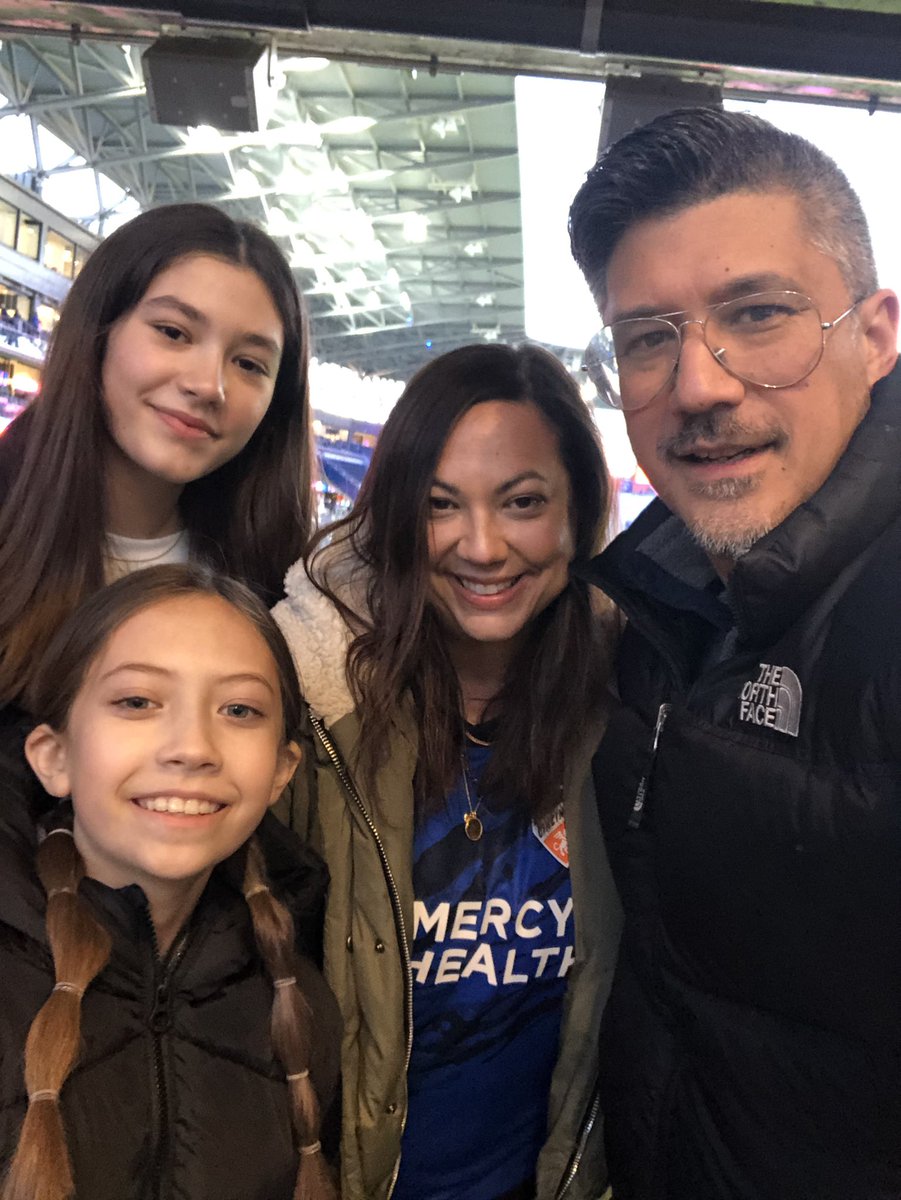 ruiz1stgrade's tweet photo. We back babyy! #allforcincy  #frischsfan 💙🧡⚽️ @browntownsaurus #openingday @fccincinnati https://t.co/GKL8ayY6fa