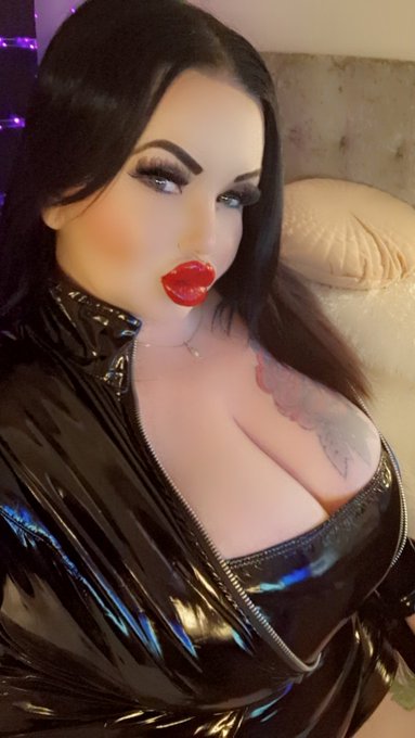 Latex lovers come see me xx https://t.co/QYQn1Qv0Cq<a href="/tag/adultwork"class="tags"><span>#adultwork</span></a><a href="/tag/directchat"class="tags"><span>#directchat</span></a>