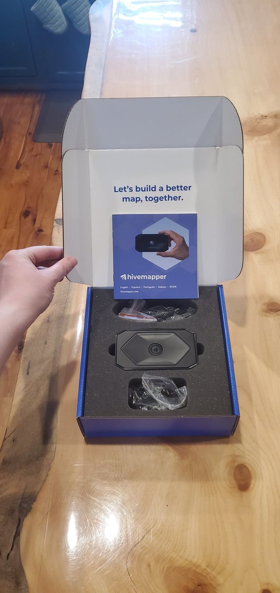 TheBoozyMuse's tweet photo. Ahhhh my @Hivemapper arrived in the mail today! Can't wait to start mapping on Monday. #MapGoals $HONEY #Hivemapper
Buzz buzz. 🐝 🍯 https://t.co/YLMmPpBBts